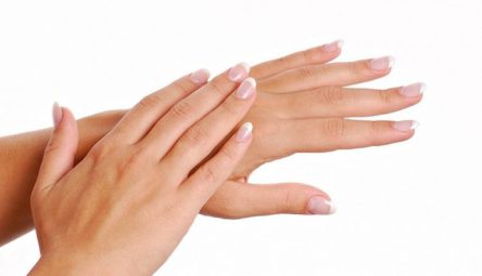 درمان خشکی و ترک و پیری دست زیبایی و درمان پوست دست